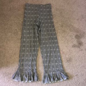 cropped plaid pants!